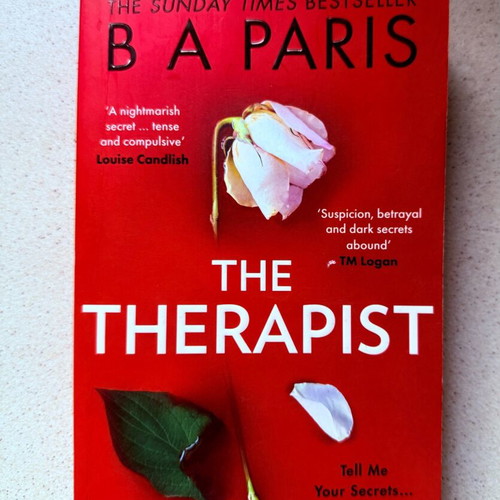 The Therapist book like new, psychological thriller