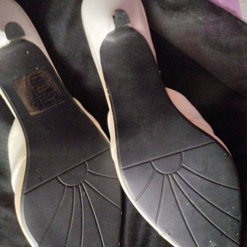 Silk scarf and Sabino mule shoes like new, size 40, black and white
