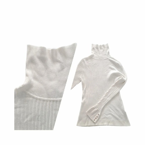 New Look white turtleneck like new with gold details XXL