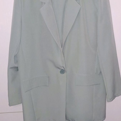 Set suit pistachio-mint like new, large