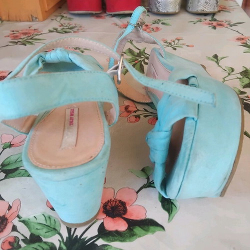 Mint suede platform sandals like new, size 40