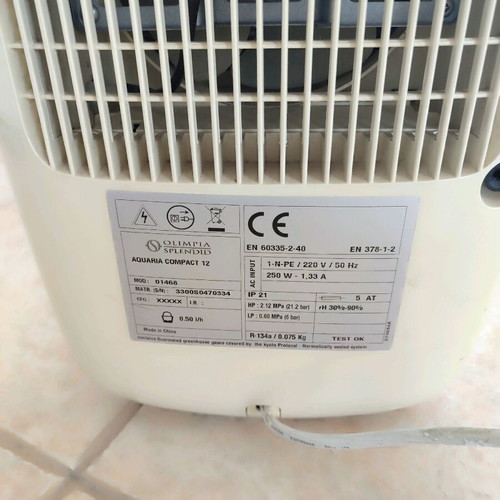 Olimpia Splendid Aquaria Compact dehumidifier like new, 12lt compressor