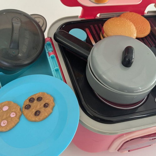 Imaginarium play kitchen used with sounds and lights