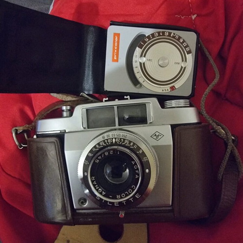 Vintage camera like new with light meter