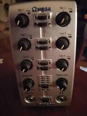 Lexicon Omega Desktop Recording Studio 8x4x2 audio interface
