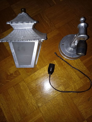 Outdoor lighting set used, includes sockets