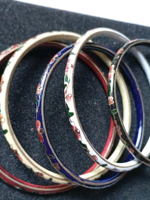Set of 5 vintage Cloisonné bracelets with handmade enamel like new