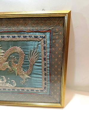 Chinese handmade embroidered frame on silk fabric like new