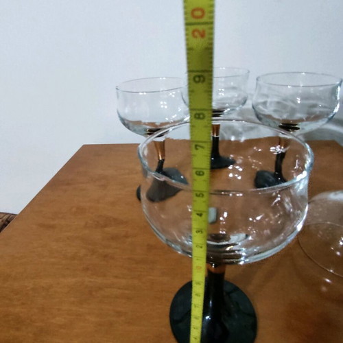 Wine and champagne glasses like new, set of 5 with black and gold