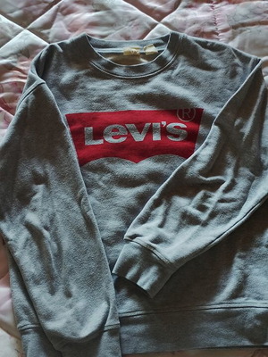 Μπλούζα μακρυμάνικη unisex Levi's σαν καινούργιο, μέγεθος XS έως L, γκρι και κόκκινη