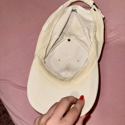 Reebok hat like new, white, one size