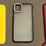 Set of 3 iPhone 11 cases like new, transparent, yellow and red with strap