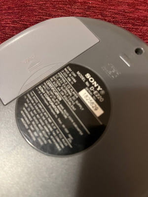 Sony Walkman CD player D-E220