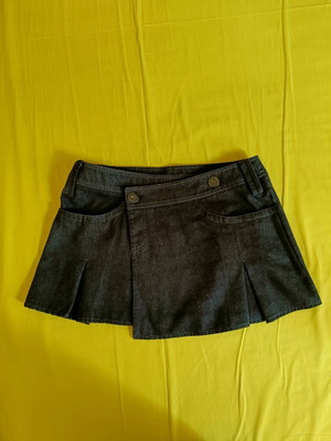 Mini skirt like new, black and gray, size L