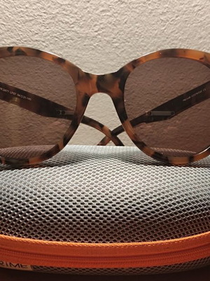 Prime women's tortoiseshell sunglasses, round phantos shape with case