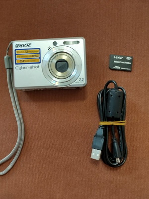 Sony Cyber-shot DSC-S730 camera used with memory card and USB cable