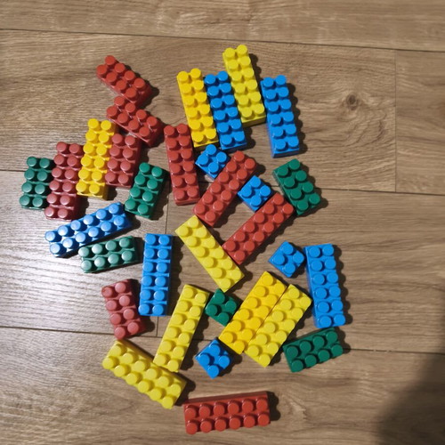 Set of 32 building blocks