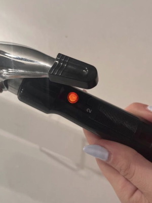 Curling iron in excellent condition