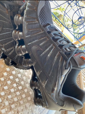 Nike Shox sneakers, black, size 46