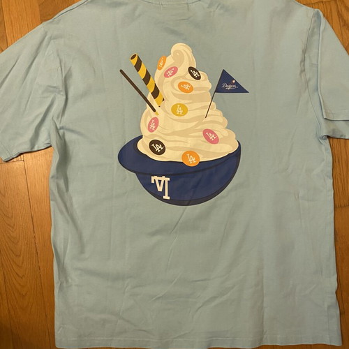 New Era T Shirt unisex, like new, ciel color, size L