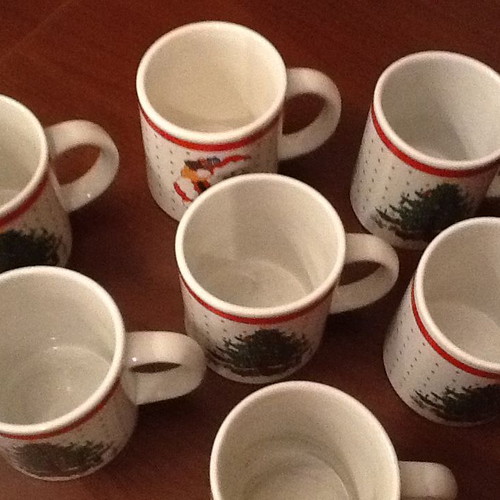 Christmas Mugs new, set of 7 with festive decoration