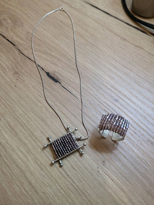 Necklace set and matching ring with geometric woven design, like new
