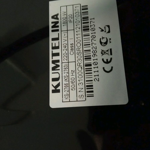 Kumtel heater like new with burnt middle lamp 1800 W