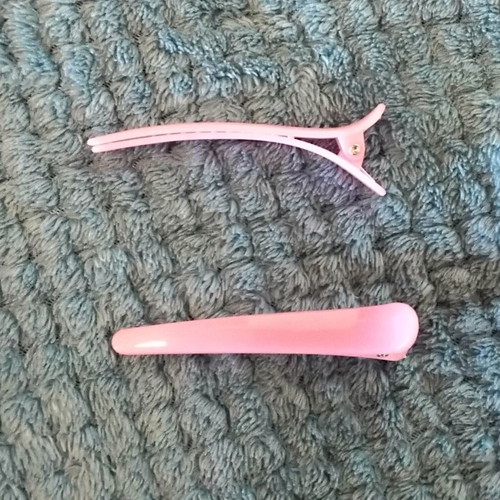 Hair clips small, new, set of two