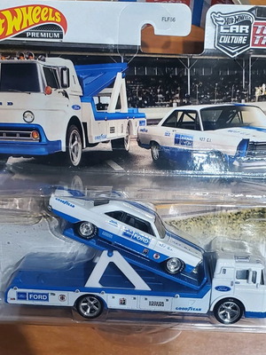 Hot Wheels Team Transport καινούργιο