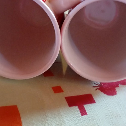 Christmas mugs set, 5 with handles and 1 with silicone lid
