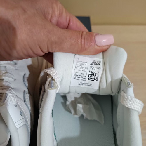 New Balance 574 sneakers like new, white and pink, size 40.5