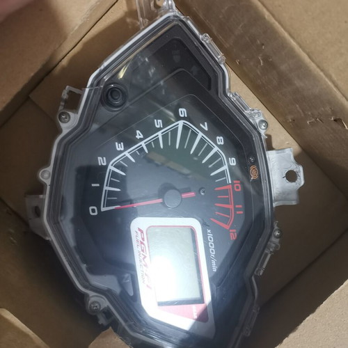GTR 150 speedometer used with tinted glass and red plastic