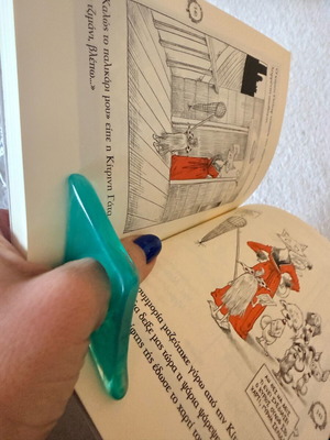 Retro acrylic page holders set of 2, new, pastel colors