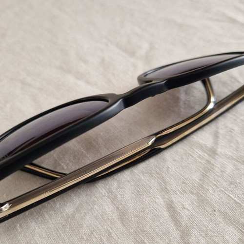 David Beckham sunglasses new, black and gold
