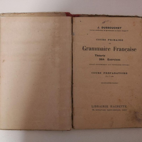 Librairie Hachette Cours primaire de grammaire française book, early 20th century