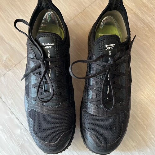 Reebok work shoes new, size 42, black