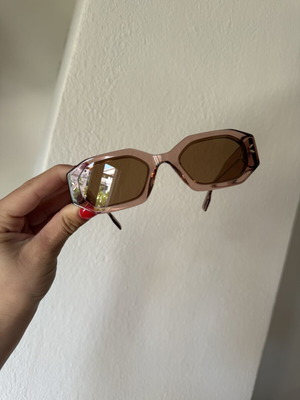 Alexander McQueen sunglasses like new, soft pink transparent