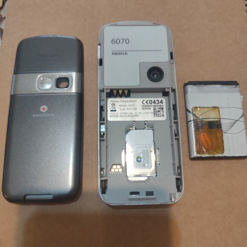 Nokia 6070 phone used, fully functional with charger