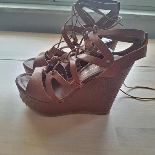 Mourtzi Tan Brown Genuine Leather Wedge Sandals Platform Size 37 Like New