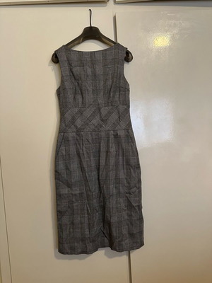 Banana Republic pencil dress size small