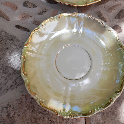 Collectible tea cup set porcelain with gold details like new