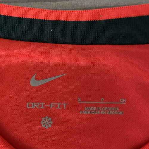 Liverpool Home Kit 2021/22 M. Salah like new, authentic