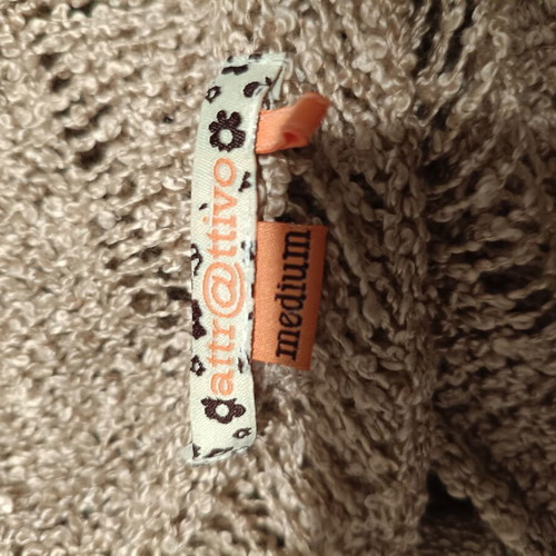 Attrattivo Boho open knit top beige like new