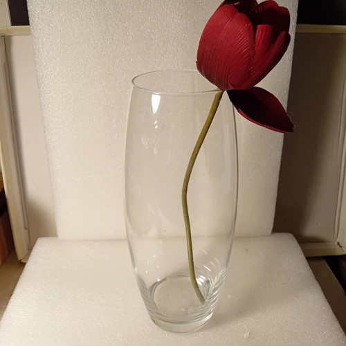 Glass vase tall 26cm used