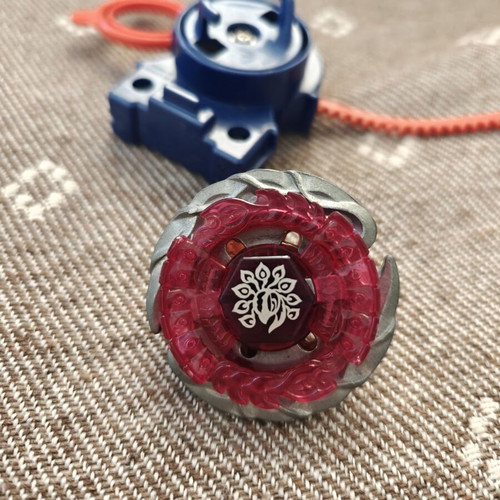Beyblade Hasbro Metal Fusion like new with launcher and key