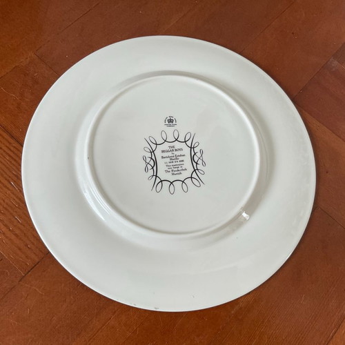 Fenton English porcelain plate with Murillo painting, diameter 27 cm