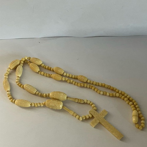 Rosary necklace like new, large and impressive