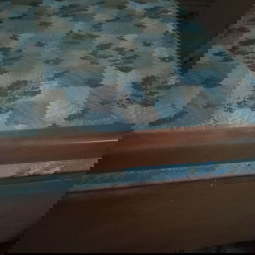 Καναπές κρεβάτι μεταχειρισμένος με αποθηκευτικό χώρο και δύο μεγάλα συρτάρια 2x0,90