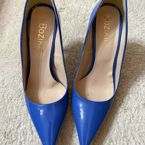 Bozikis blue patent leather pointed pumps used, size 38