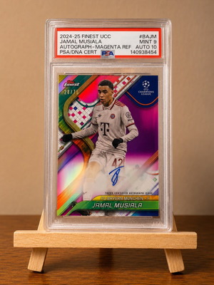 Jamal Musiala 2024-25 Topps Finest Magenta Auto PSA 9 καινούργιο